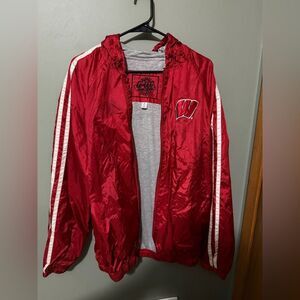 Global Identity Wisconsin Badgers Vintage Wind Jacket M